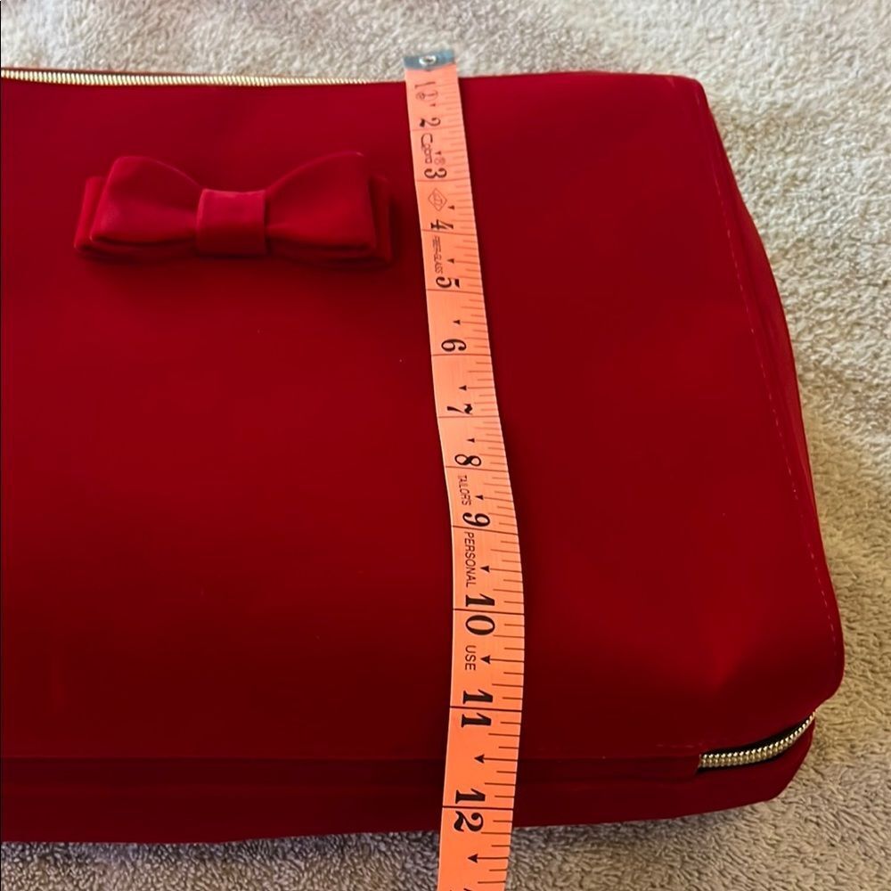 Vibrant Red Cometic Bag Trio - Picture 4 of 16